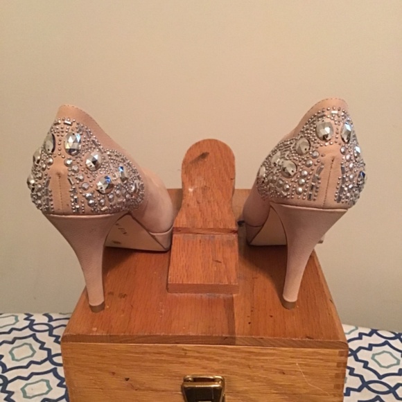 🔥Best offers, GIanni BINI, size 6M, pre -owned, great cond. see pictures 🔥🔥 - Picture 4 of 5